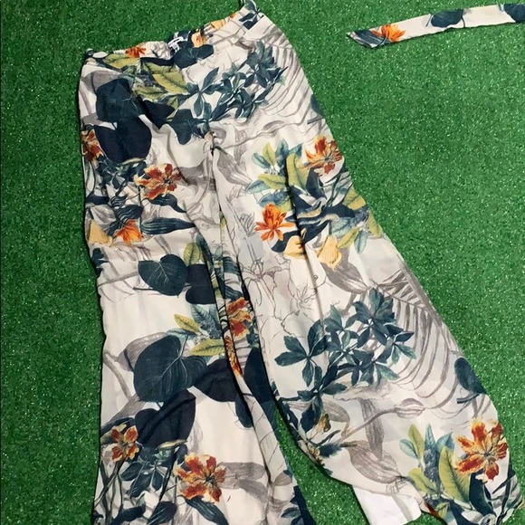 - FASHION NOVA SET - - Picture 6 of 6